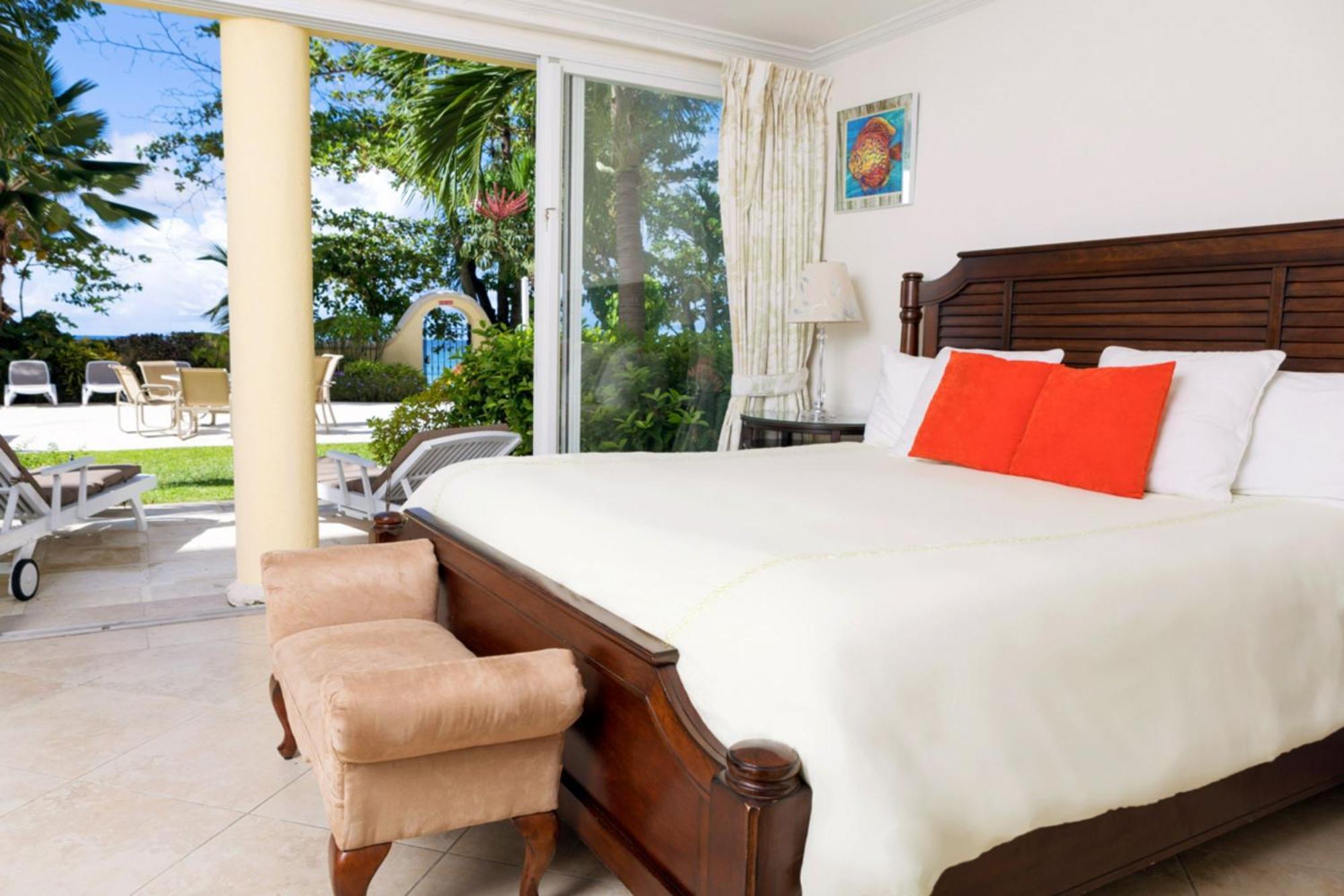 Sapphire Beach Condos Крайст-Черч Номер фото